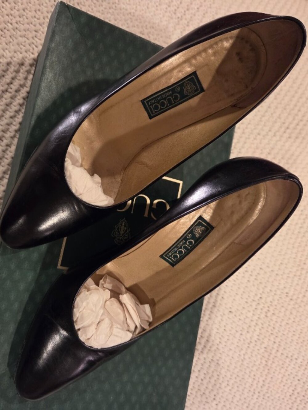 Gucci Classic Black Pumps with Signature Gold trim 36 1/2